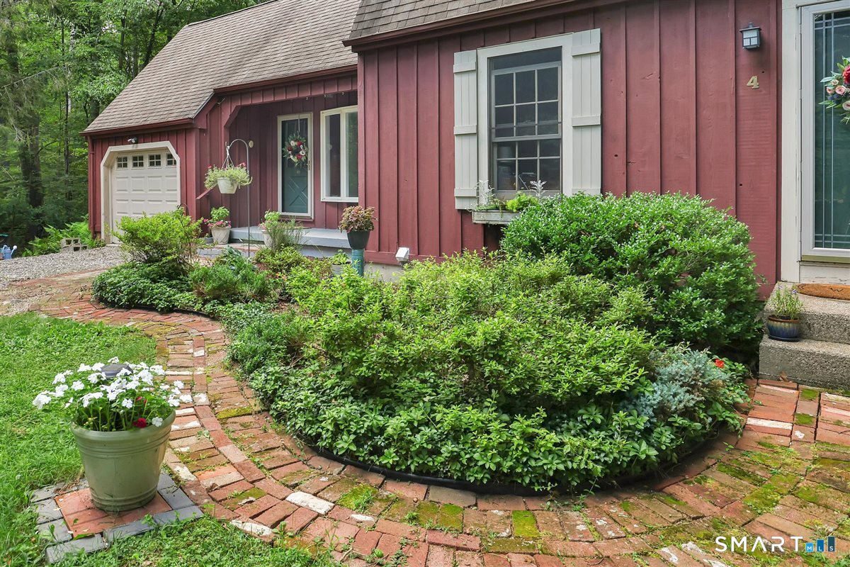 4 Timber Trail Columbia CT 06237