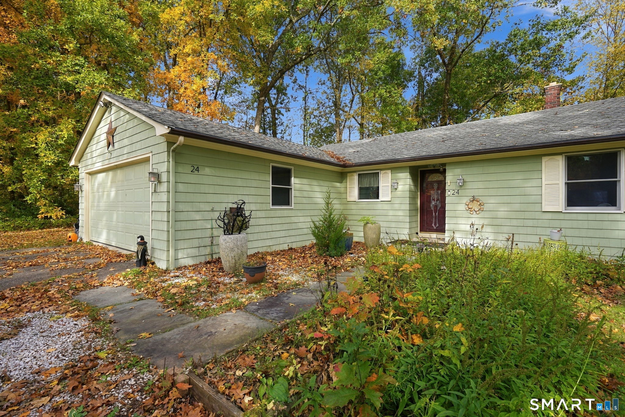 24 Raymond Road East Hampton CT 06424