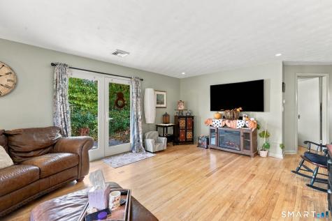 24 Raymond Road East Hampton CT 06424