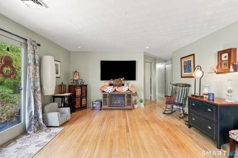 24 Raymond Road East Hampton CT 06424