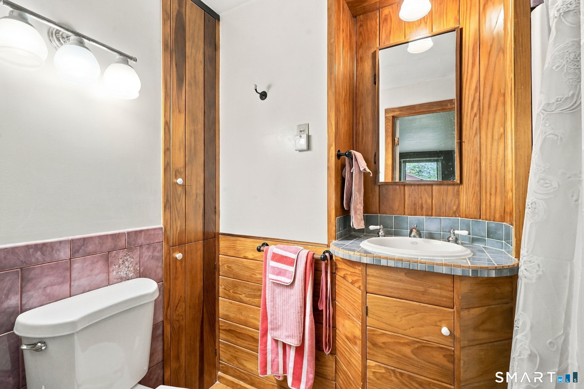 24 Raymond Road East Hampton CT 06424