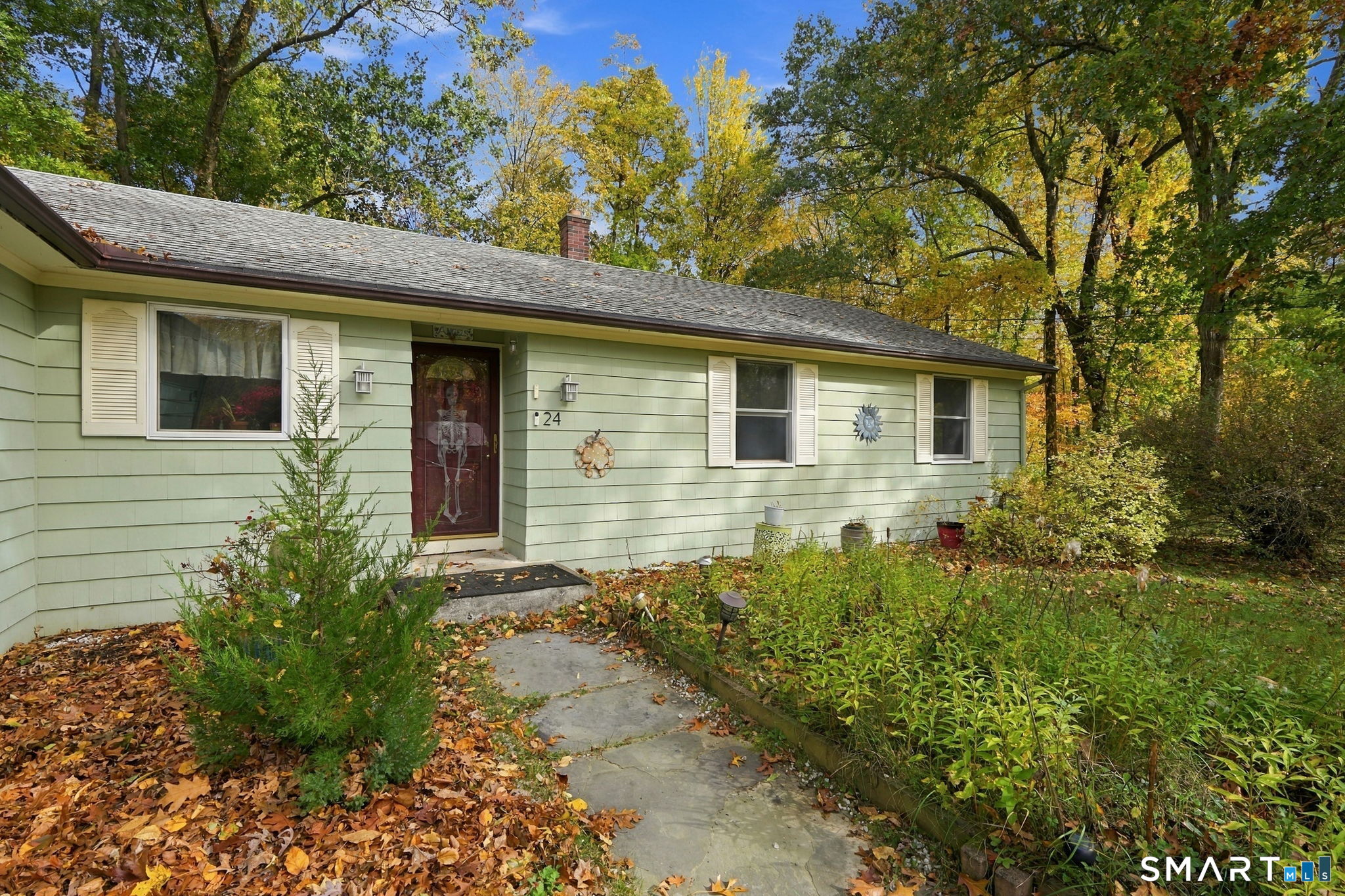 24 Raymond Road East Hampton CT 06424