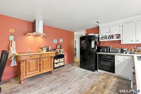 24 Raymond Road East Hampton CT 06424
