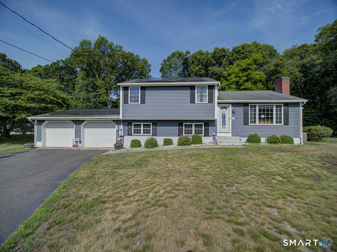 34 Roberta Road North Haven CT 06473