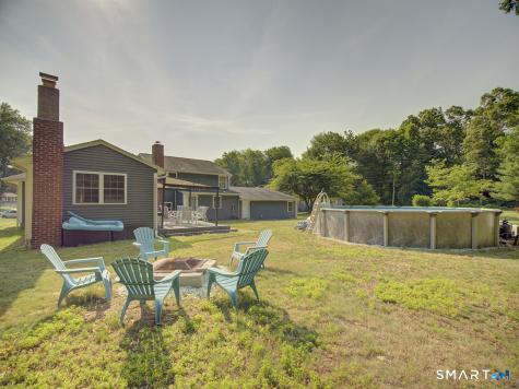 34 Roberta Road North Haven CT 06473