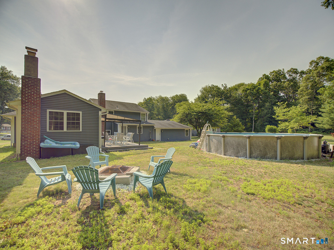 34 Roberta Road North Haven CT 06473