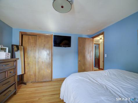 34 Roberta Road North Haven CT 06473