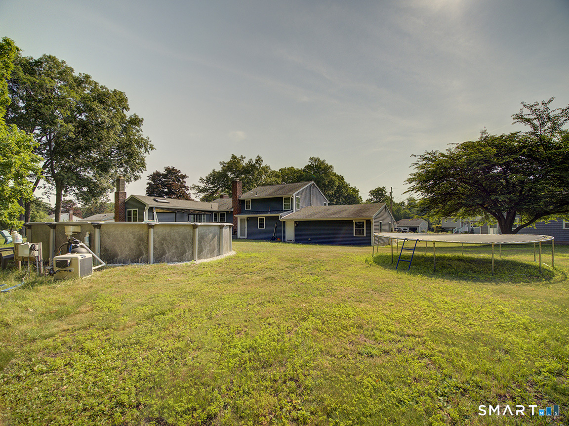 34 Roberta Road North Haven CT 06473