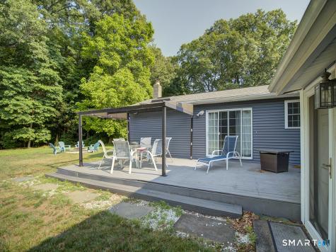 34 Roberta Road North Haven CT 06473