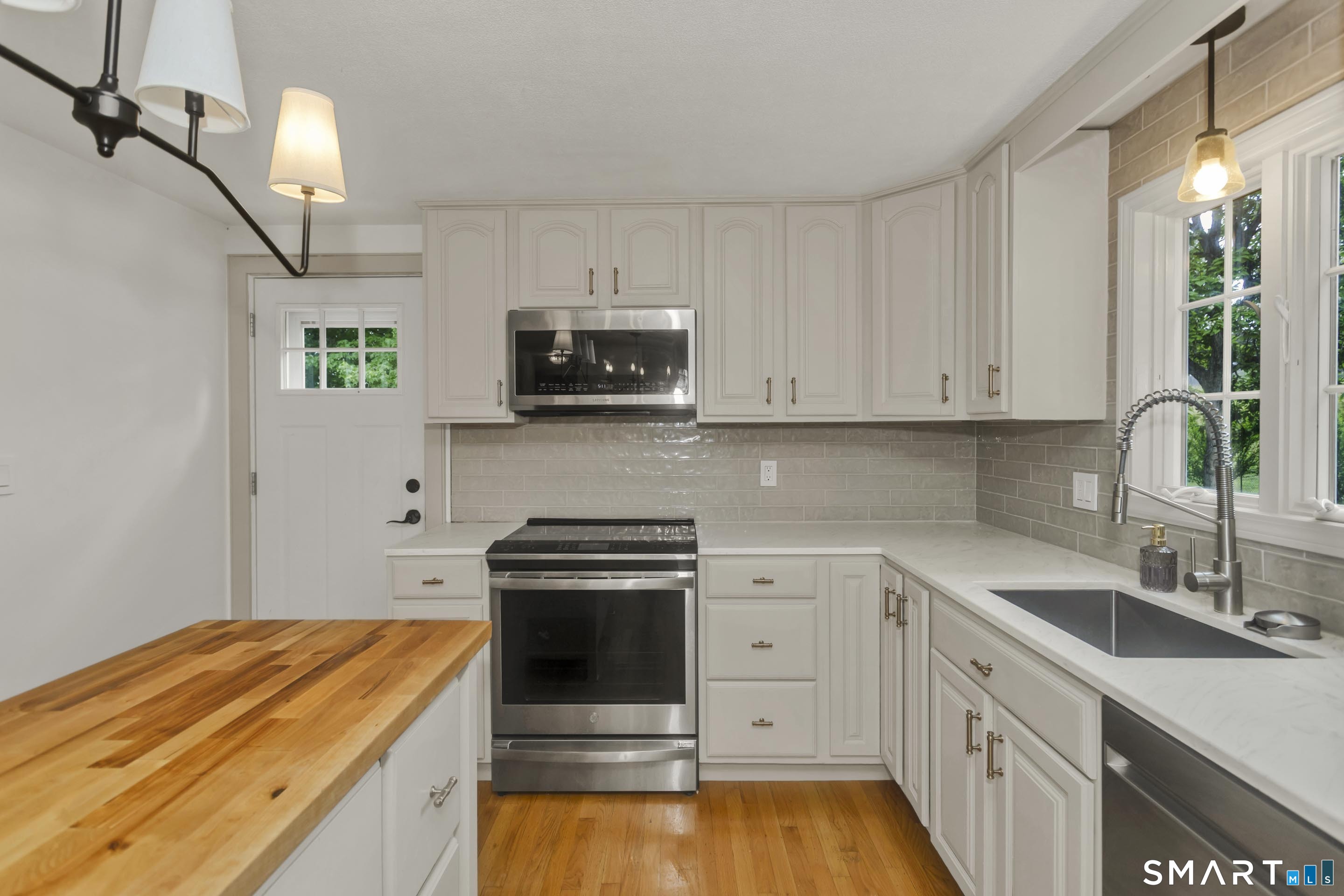 16 Coolidge Drive Enfield CT 06082