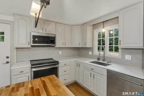 16 Coolidge Drive Enfield CT 06082