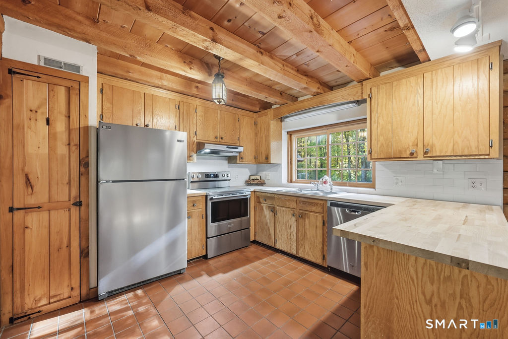334 Goose Lane Coventry CT 06238