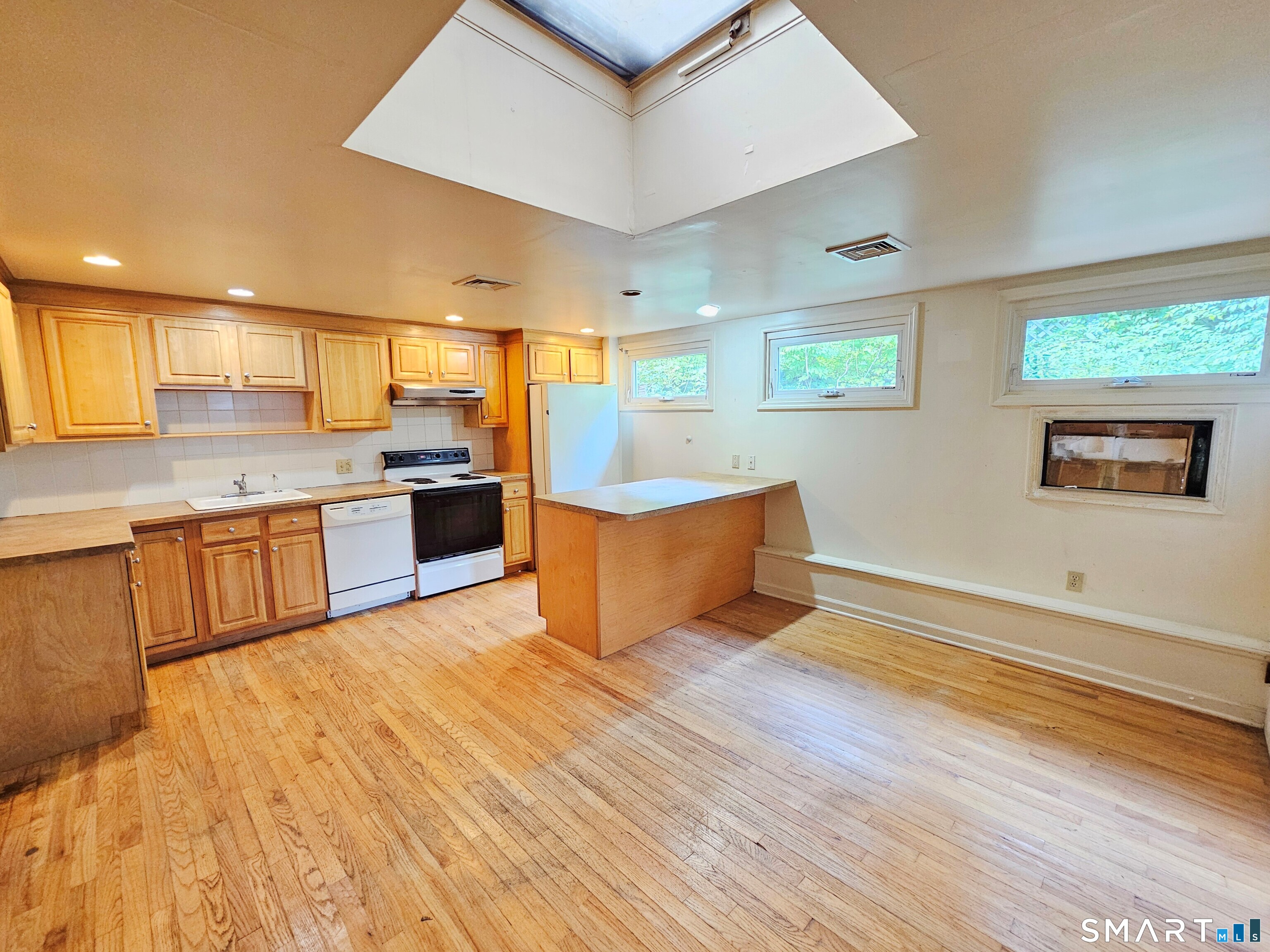 102 Fillow Street Norwalk CT 06850