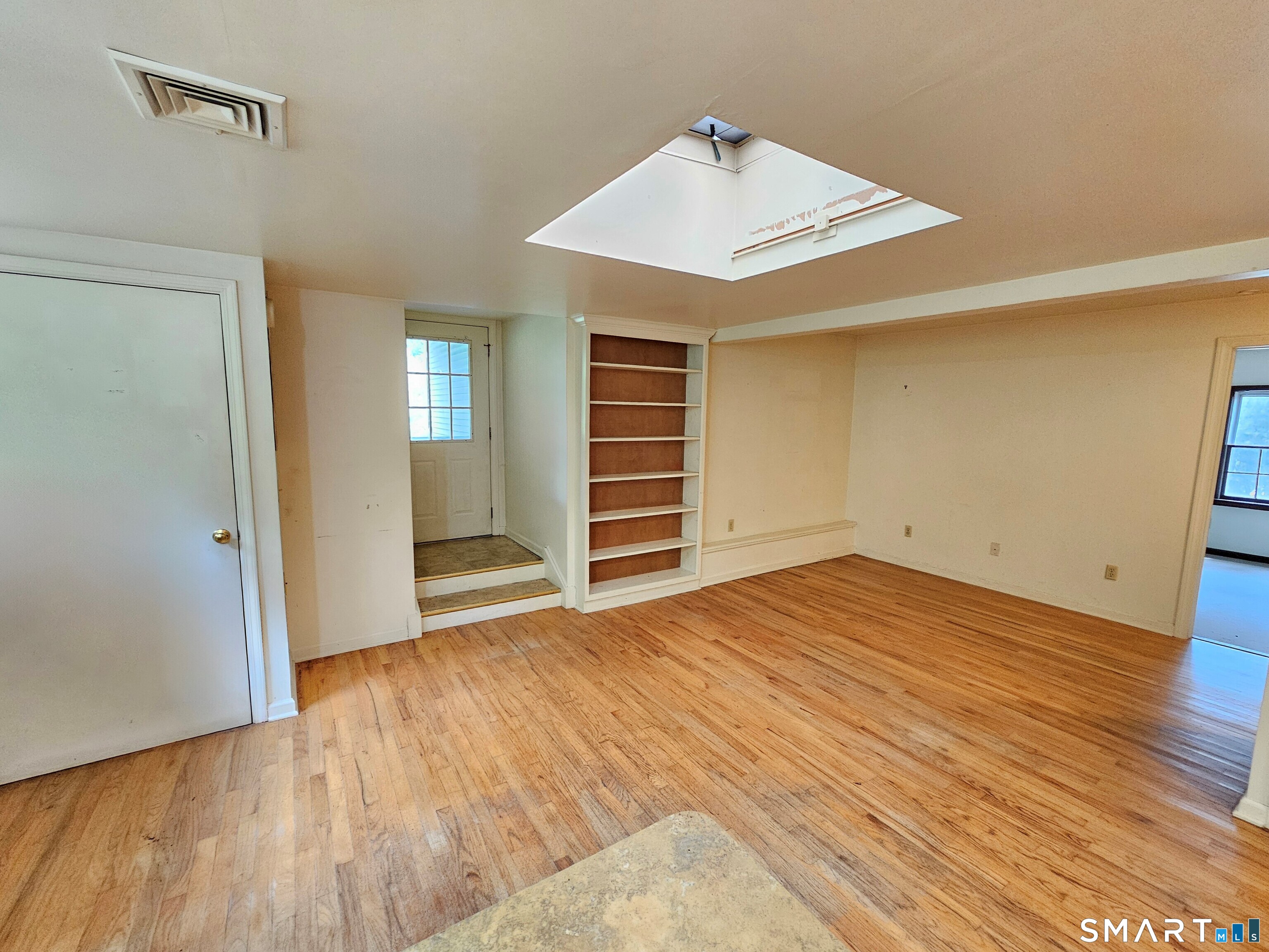102 Fillow Street Norwalk CT 06850