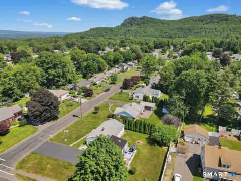7 Alanby Drive Meriden CT 06451