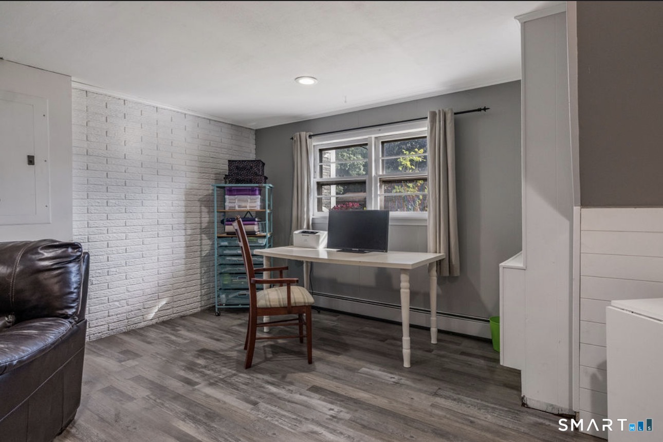 15 Carriage Drive Clinton CT 06413