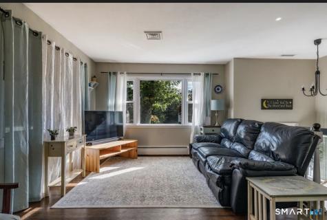 15 Carriage Drive Clinton CT 06413