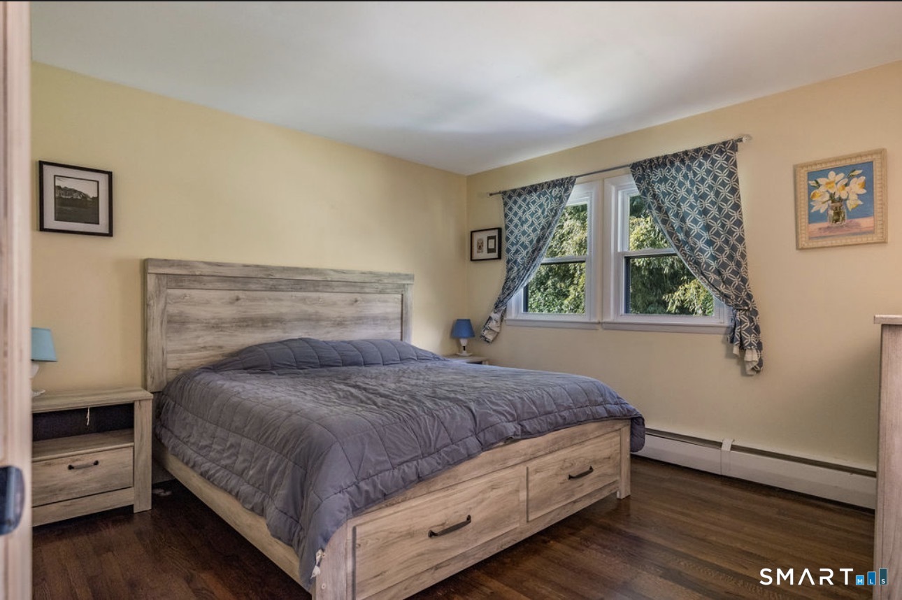 15 Carriage Drive Clinton CT 06413