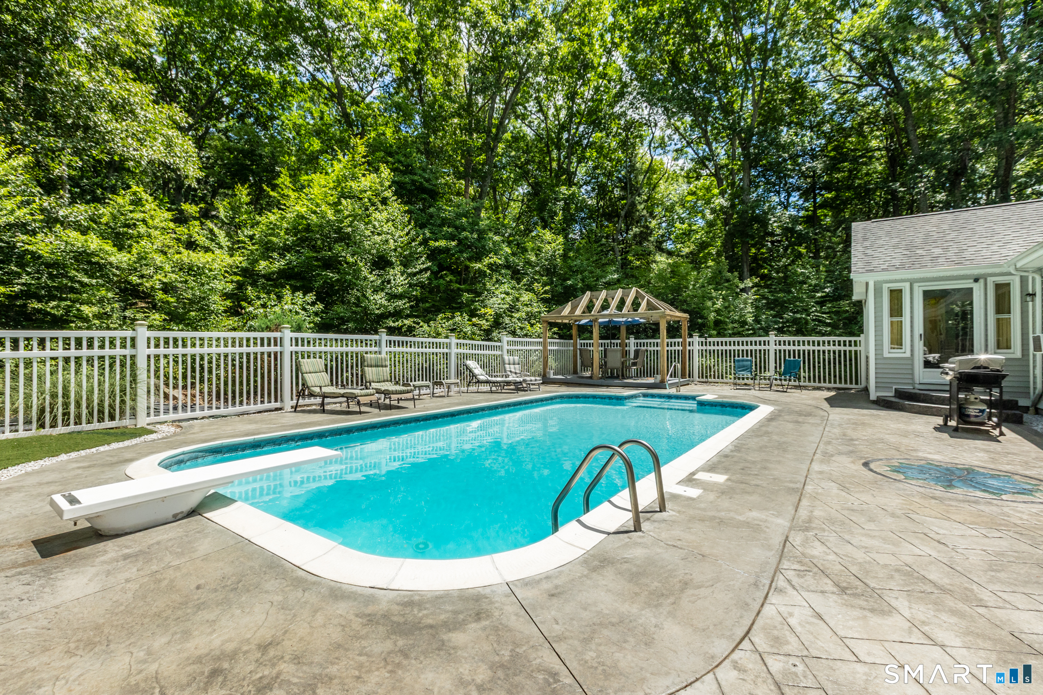 432 Green Hollow Road Killingly CT 06239