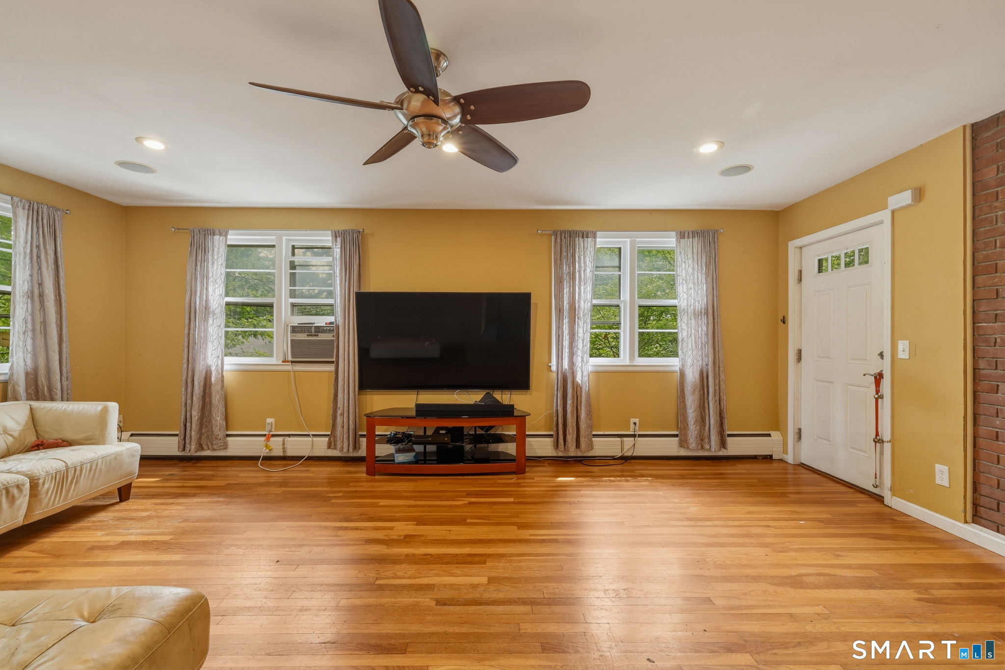8 Washington Circle Farmington CT 06085