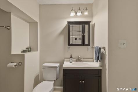 8 Washington Circle Farmington CT 06085