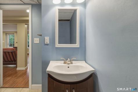 8 Washington Circle Farmington CT 06085