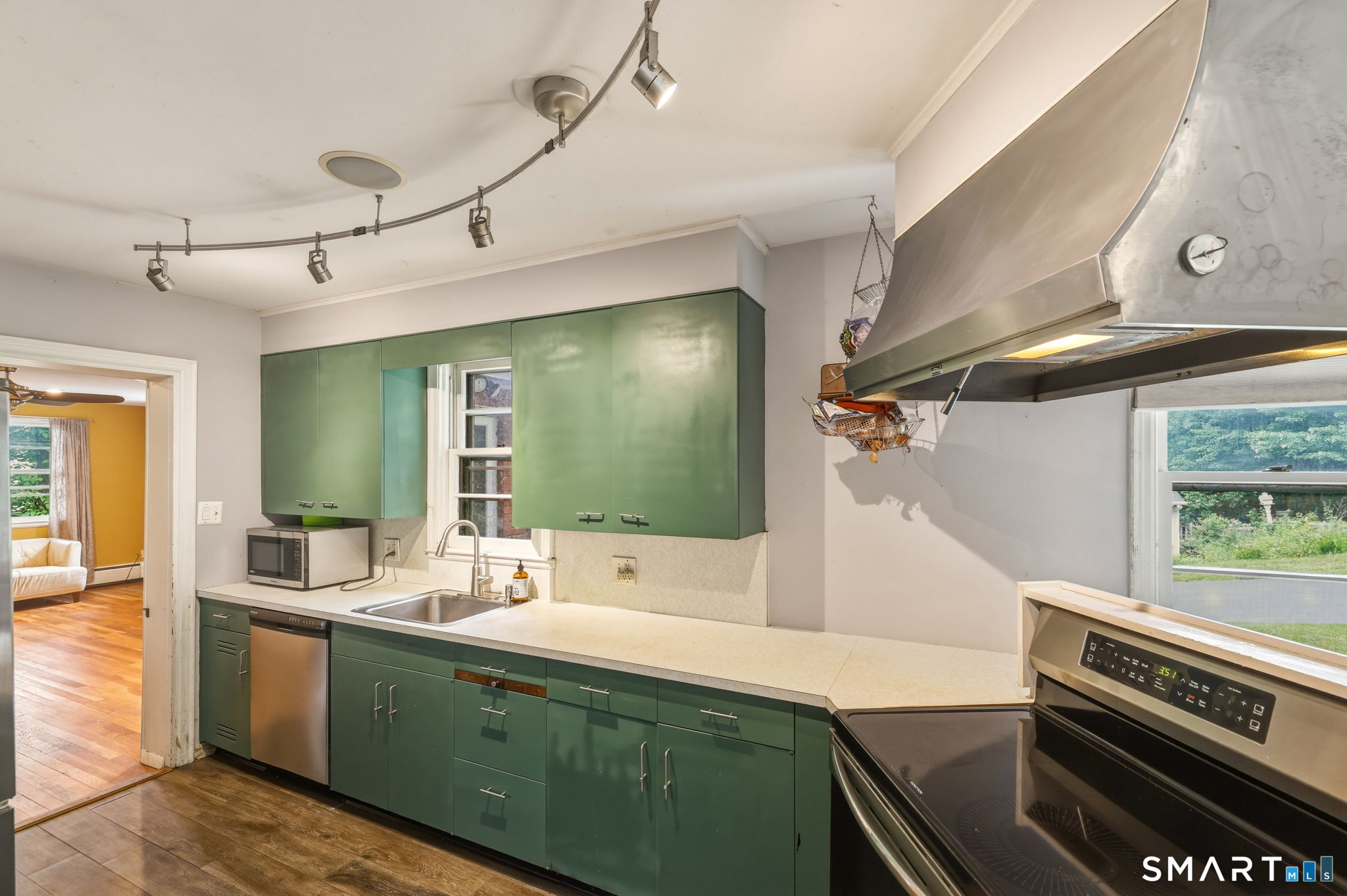 8 Washington Circle Farmington CT 06085