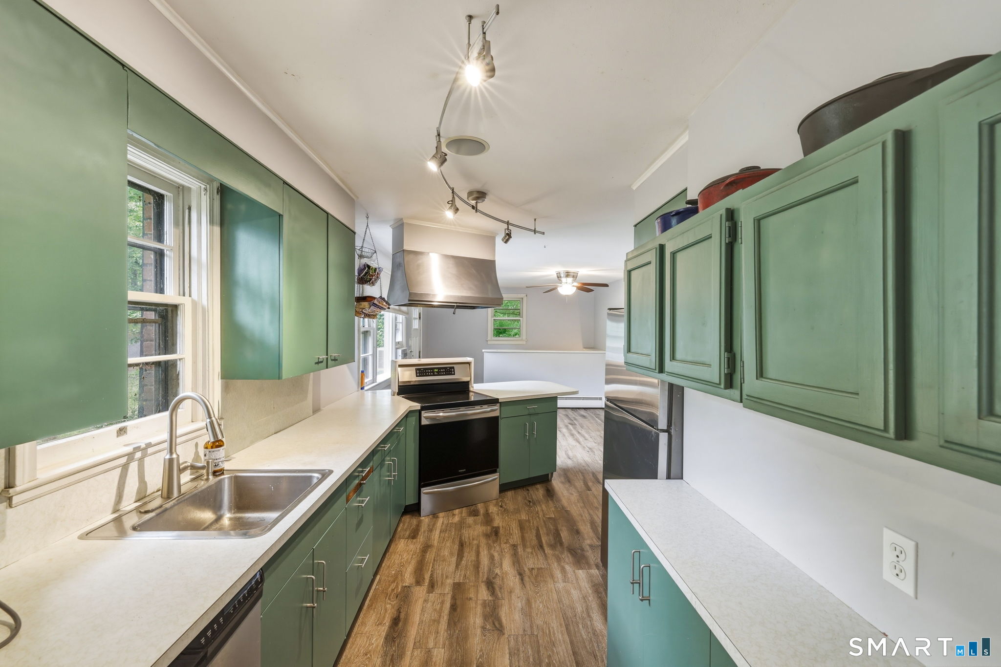 8 Washington Circle Farmington CT 06085