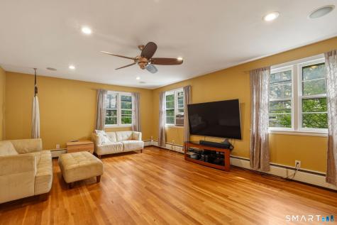 8 Washington Circle Farmington CT 06085