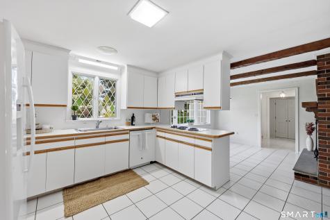 111 Mountain Road West Hartford CT 06107