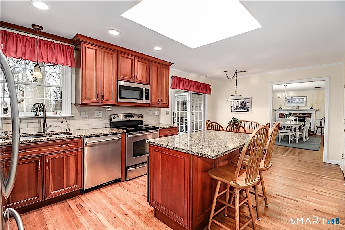 3 Hawthorne Hill Road Newtown CT 06470
