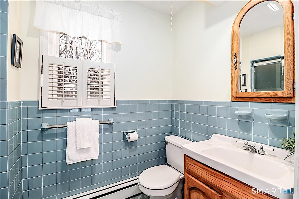 3 Hawthorne Hill Road Newtown CT 06470