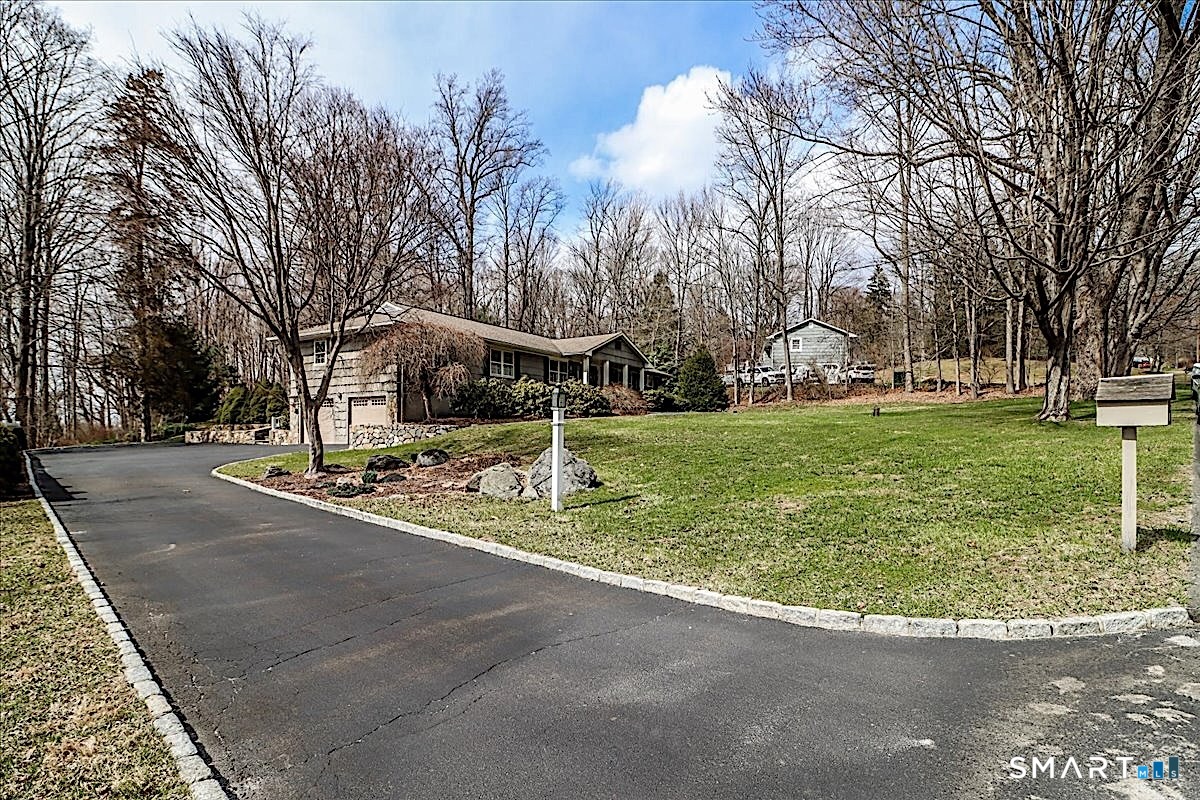 3 Hawthorne Hill Road Newtown CT 06470