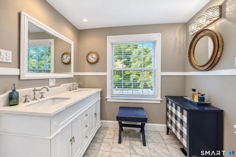 40 Brookhills Road Branford CT 06405