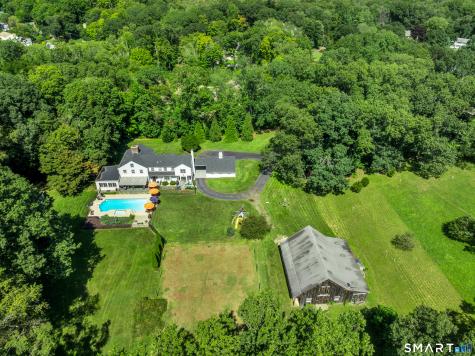 40 Brookhills Road Branford CT 06405