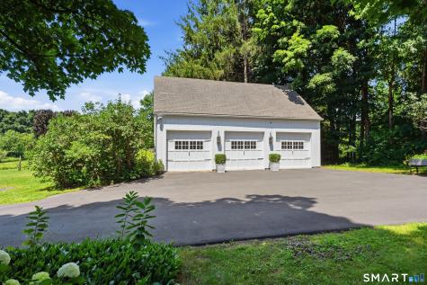 385 Middle Road Turnpike Woodbury CT 06798