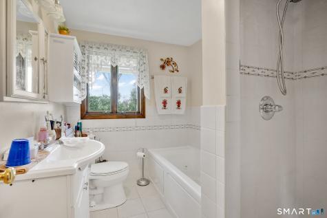 3 Riviera Drive Enfield CT 06082
