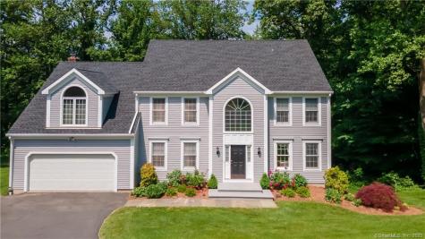 16 Lyndenwood Drive Brookfield CT 06804