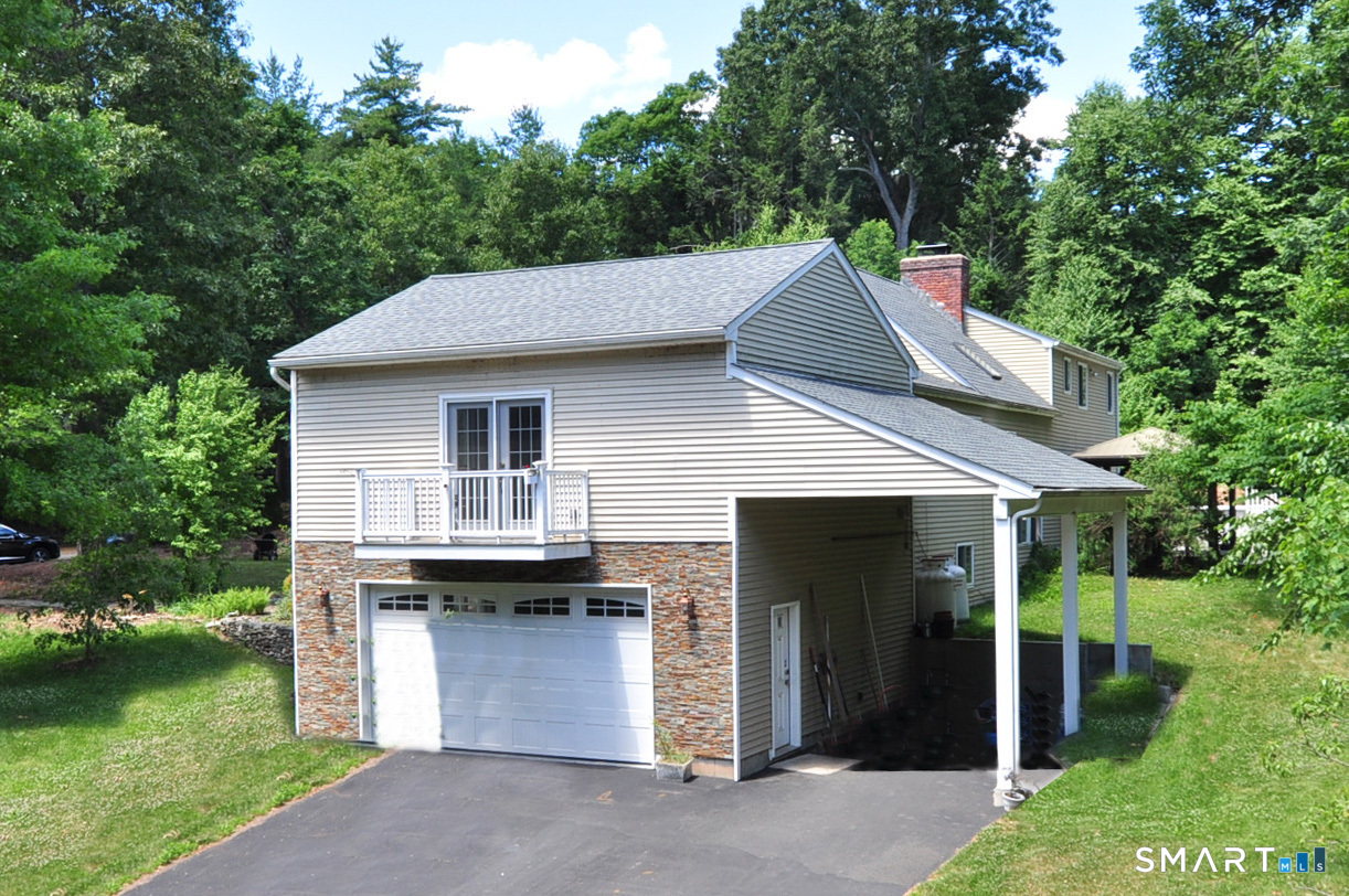 4 Tennyson Drive Granby CT 06035