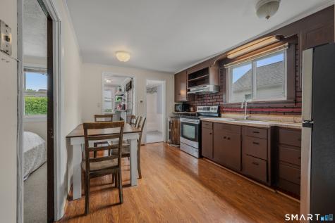 10 Swan Avenue Old Lyme CT 06371