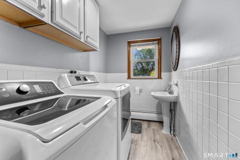 625 Mather Street Suffield CT 06078