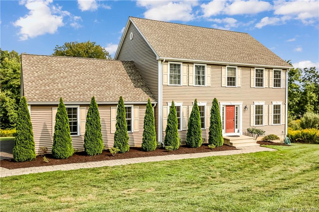 20 Hawthorne Lane New Milford CT 06776