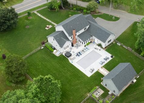 81 Chalybes West Road Roxbury CT 06783