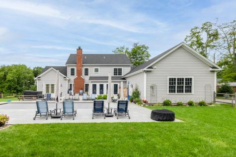 81 Chalybes West Road Roxbury CT 06783