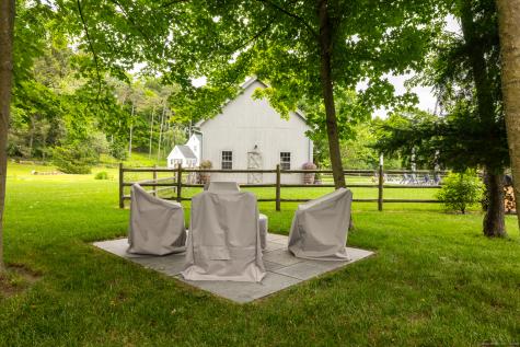 81 Chalybes West Road Roxbury CT 06783