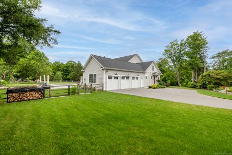 81 Chalybes West Road Roxbury CT 06783