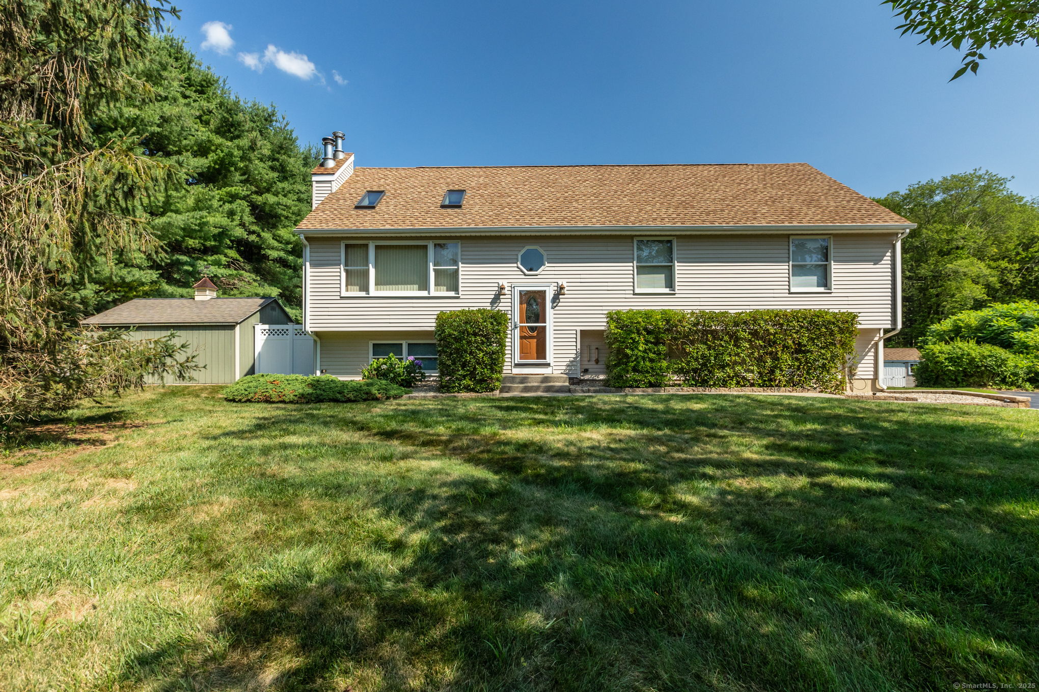 10 Lee Lane Ellington CT 06029