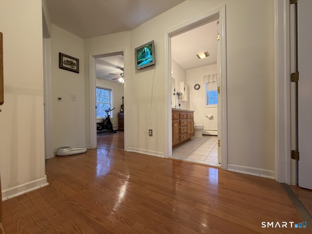 5 Thamesview Road Norwich CT 06360