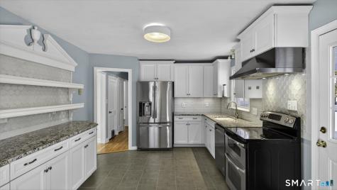 4 Kearns Circle Granby CT 06035