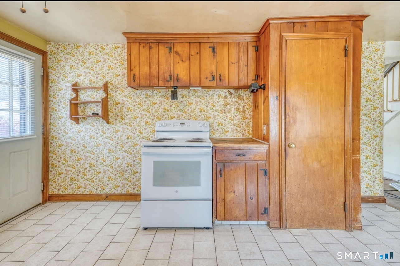 95 Dyer Avenue Canton CT 06019